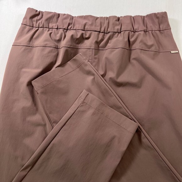 Vuori Miles Ankle Pant in Hazel Brown - Picture 10 of 10